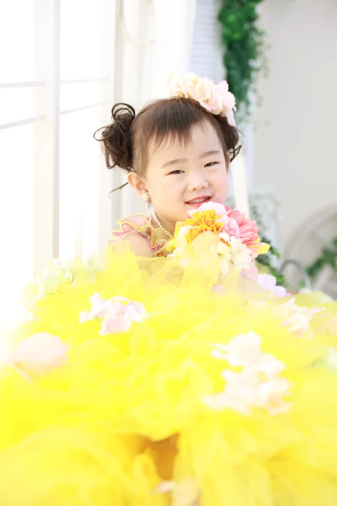 ドレスに合わせたふんわりお団子アレンジ