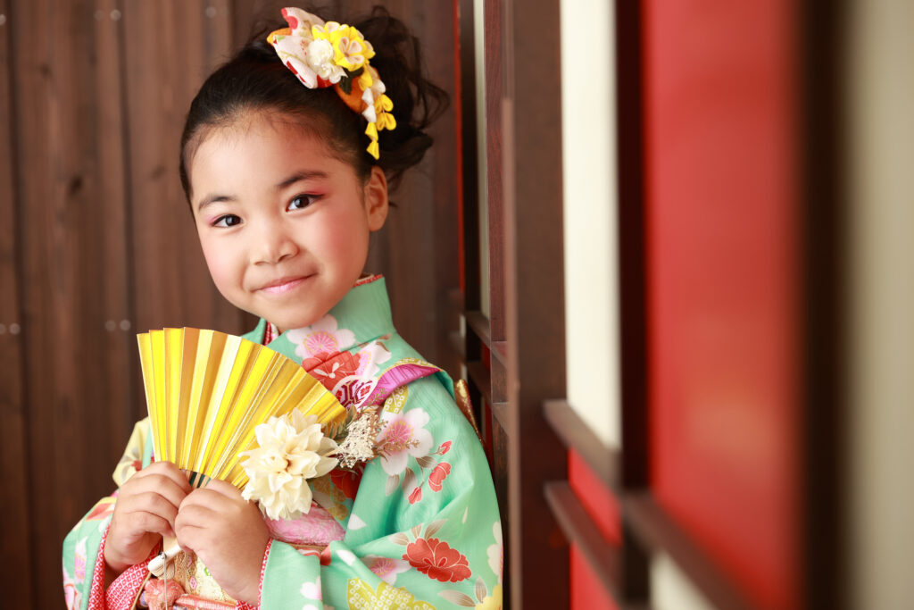 七五三撮影に訪れた女の子の写真