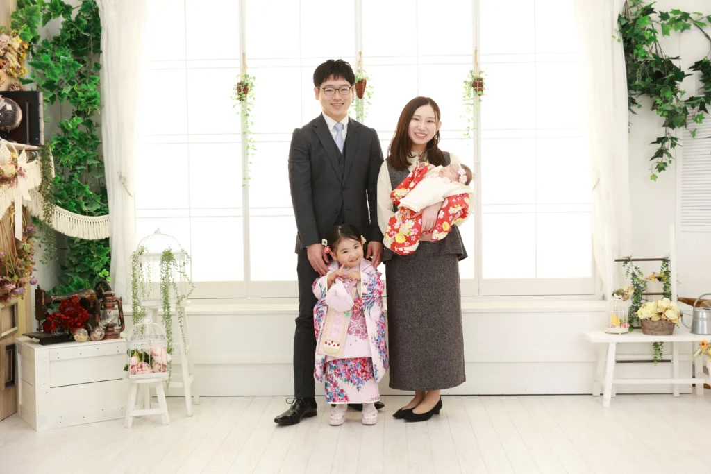 七五三 家族写真 赤ちゃん 兄弟 おしゃれ 和装 家族コーデ