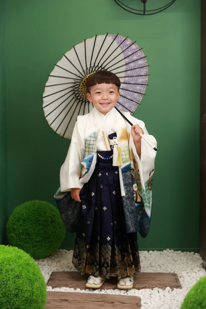 七五三5歳男の子の白羽織袴スタイル
